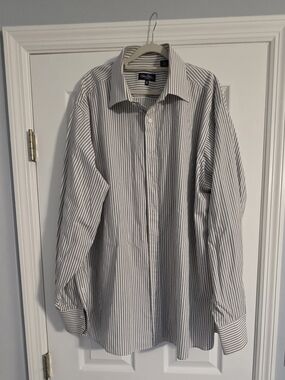 Sean John Men's White Dress Shirt with Gray Pinstripes, Big & Tall